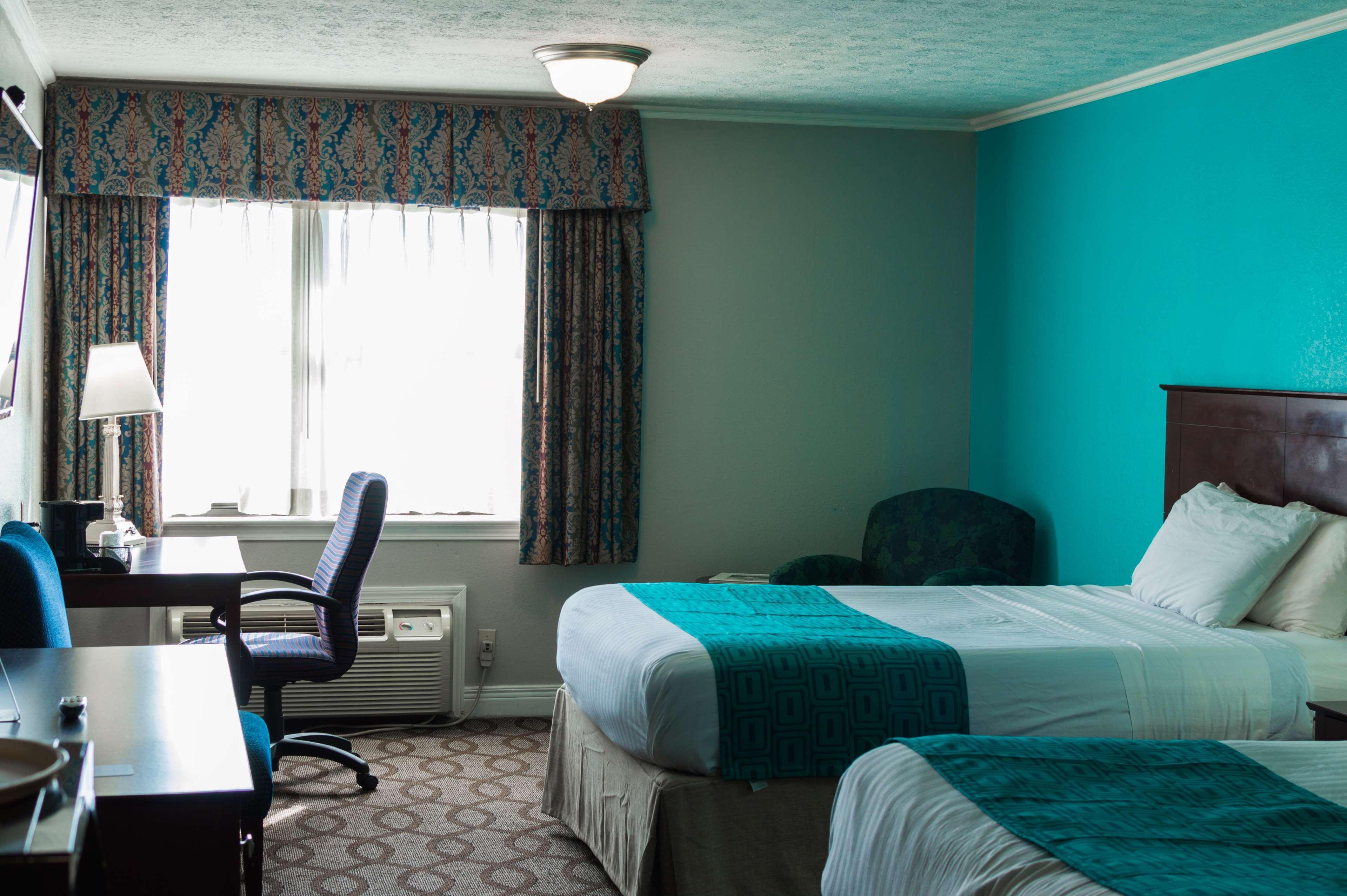 Red Roof Inn & Suites Lexington - Hamburg Bagian luar foto