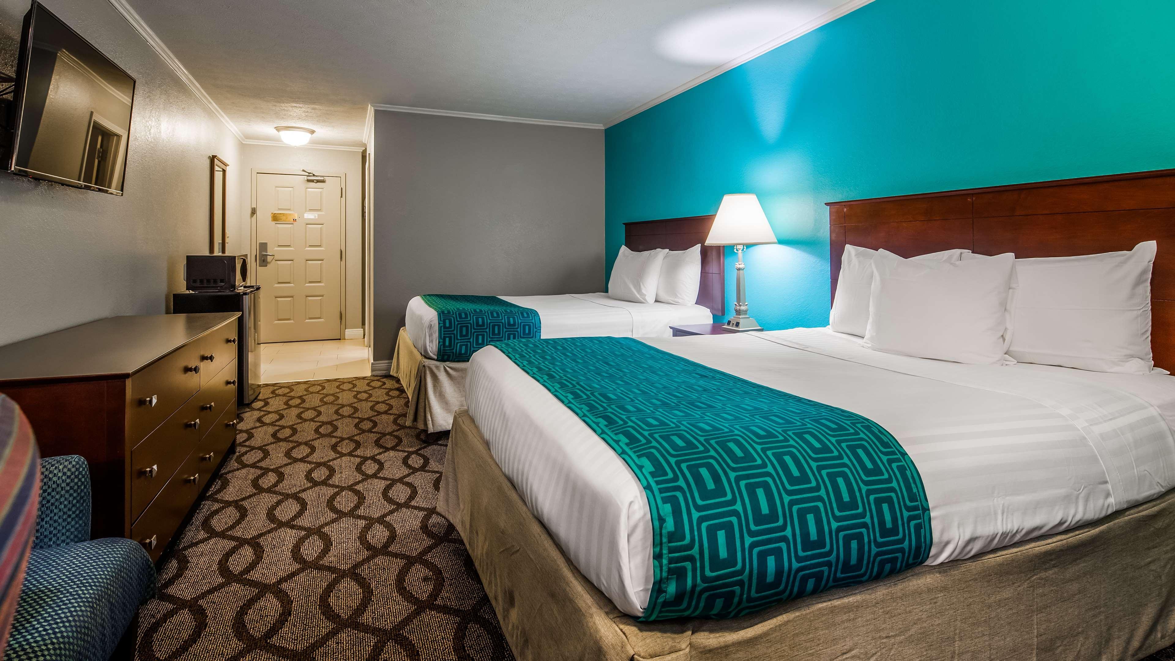 Red Roof Inn & Suites Lexington - Hamburg Bagian luar foto