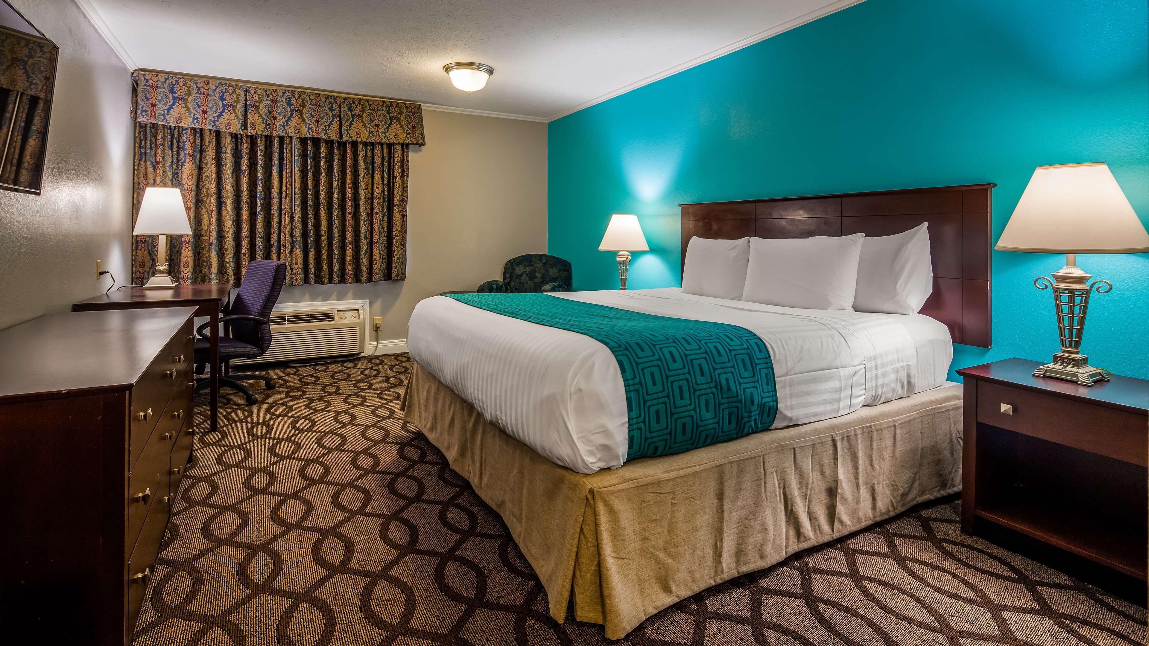 Red Roof Inn & Suites Lexington - Hamburg Bagian luar foto