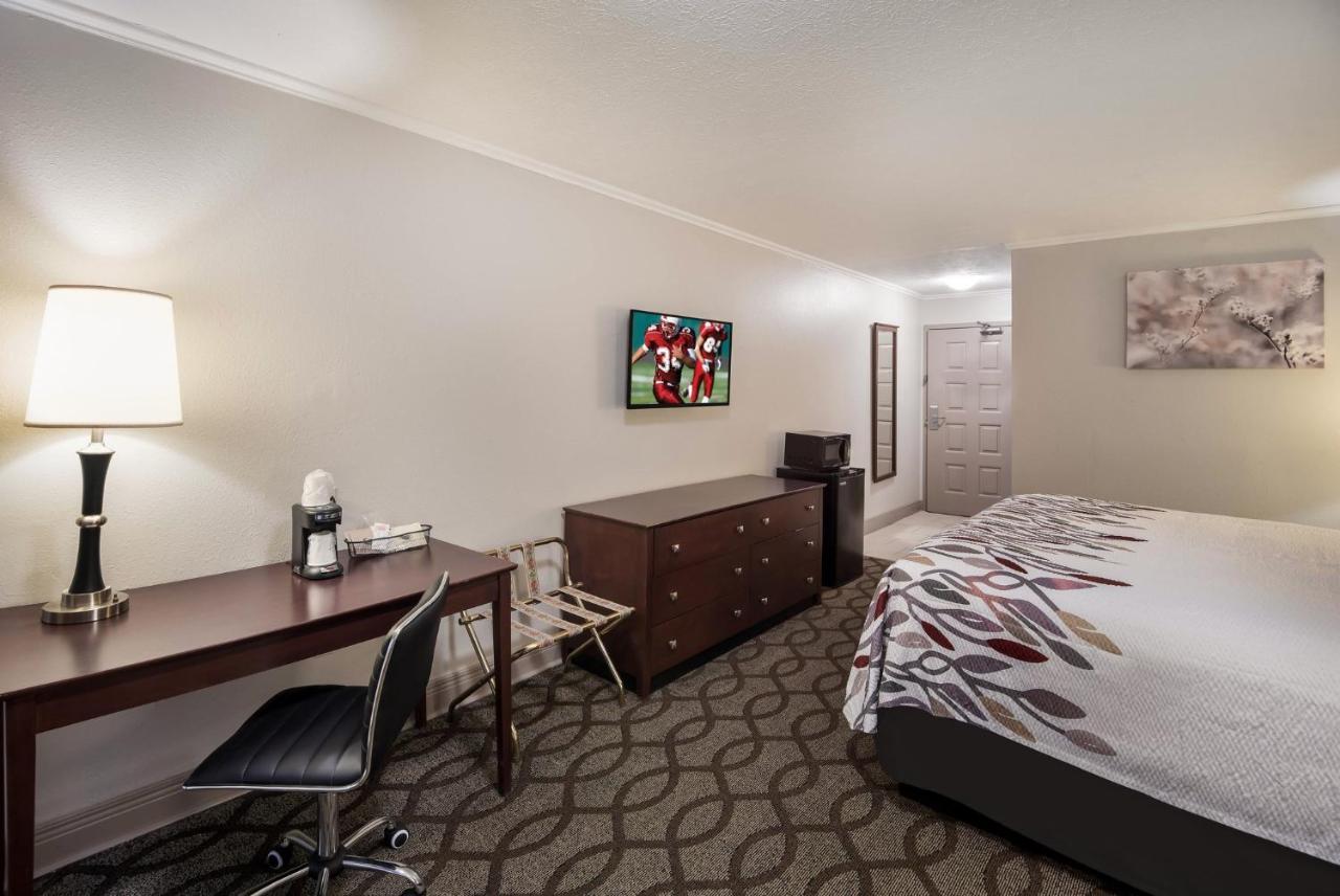 Red Roof Inn & Suites Lexington - Hamburg Bagian luar foto