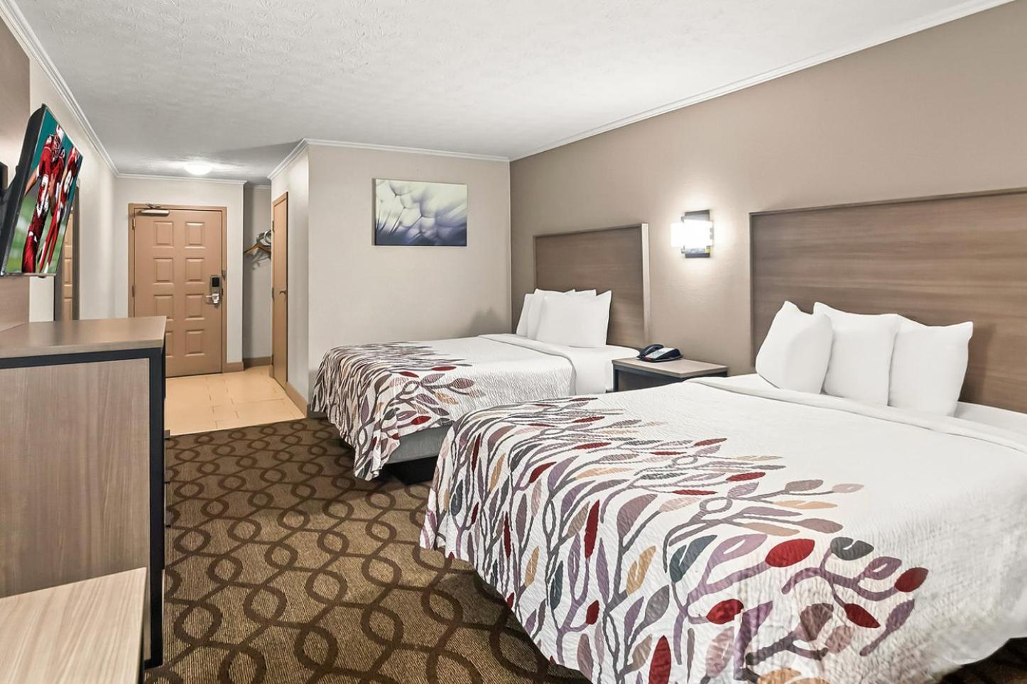 Red Roof Inn & Suites Lexington - Hamburg Bagian luar foto